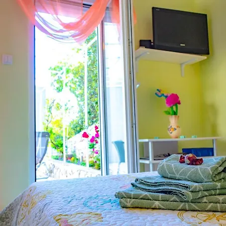 Apartment Vacation Grill & Chill With 350m2 Garden With Bbq *