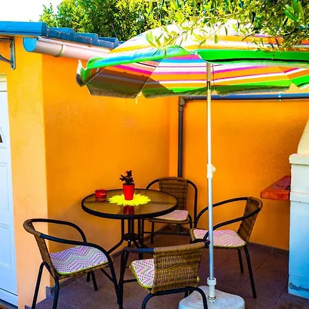 Vacation Grill & Chill With 350m2 Garden With Bbq Apartment *